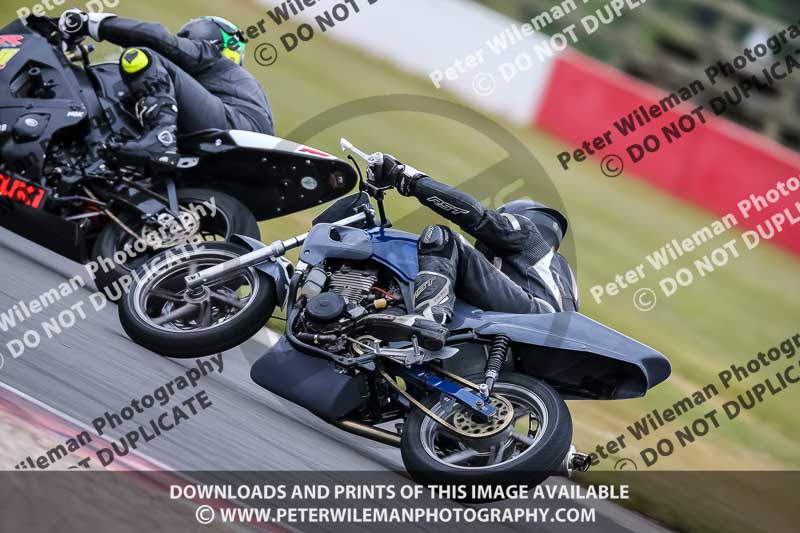 PJM Photography;donington no limits trackday;donington park photographs;donington trackday photographs;no limits trackdays;peter wileman photography;trackday digital images;trackday photos